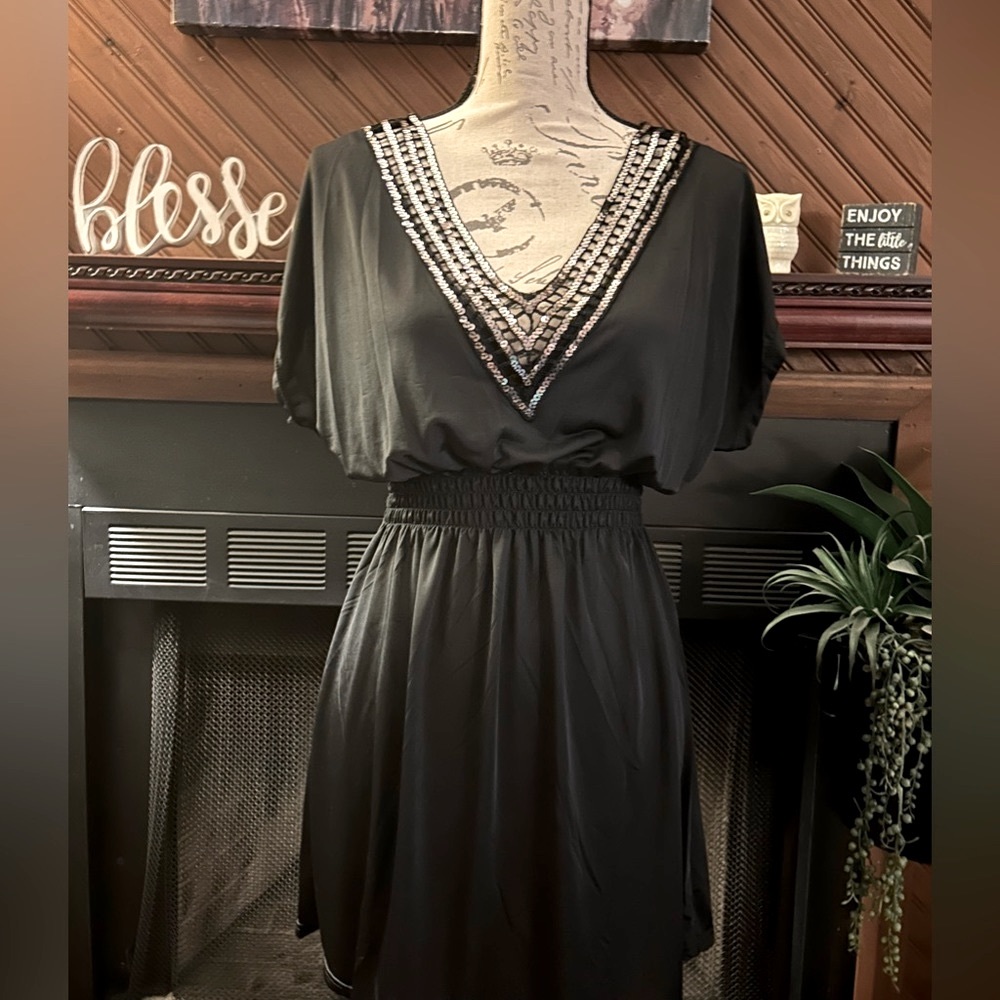Black Flowy Dress – Size S - Picture 3 of 10